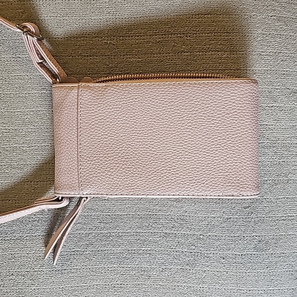 Payless Shoe Source Crossbody Purse - Picture 2 of 10